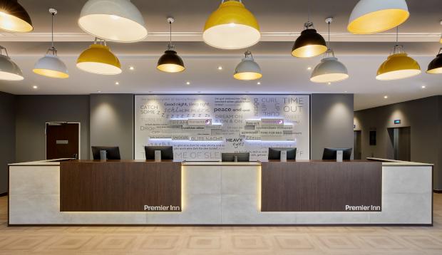 Premier Inn Hamburg City Екстериор снимка